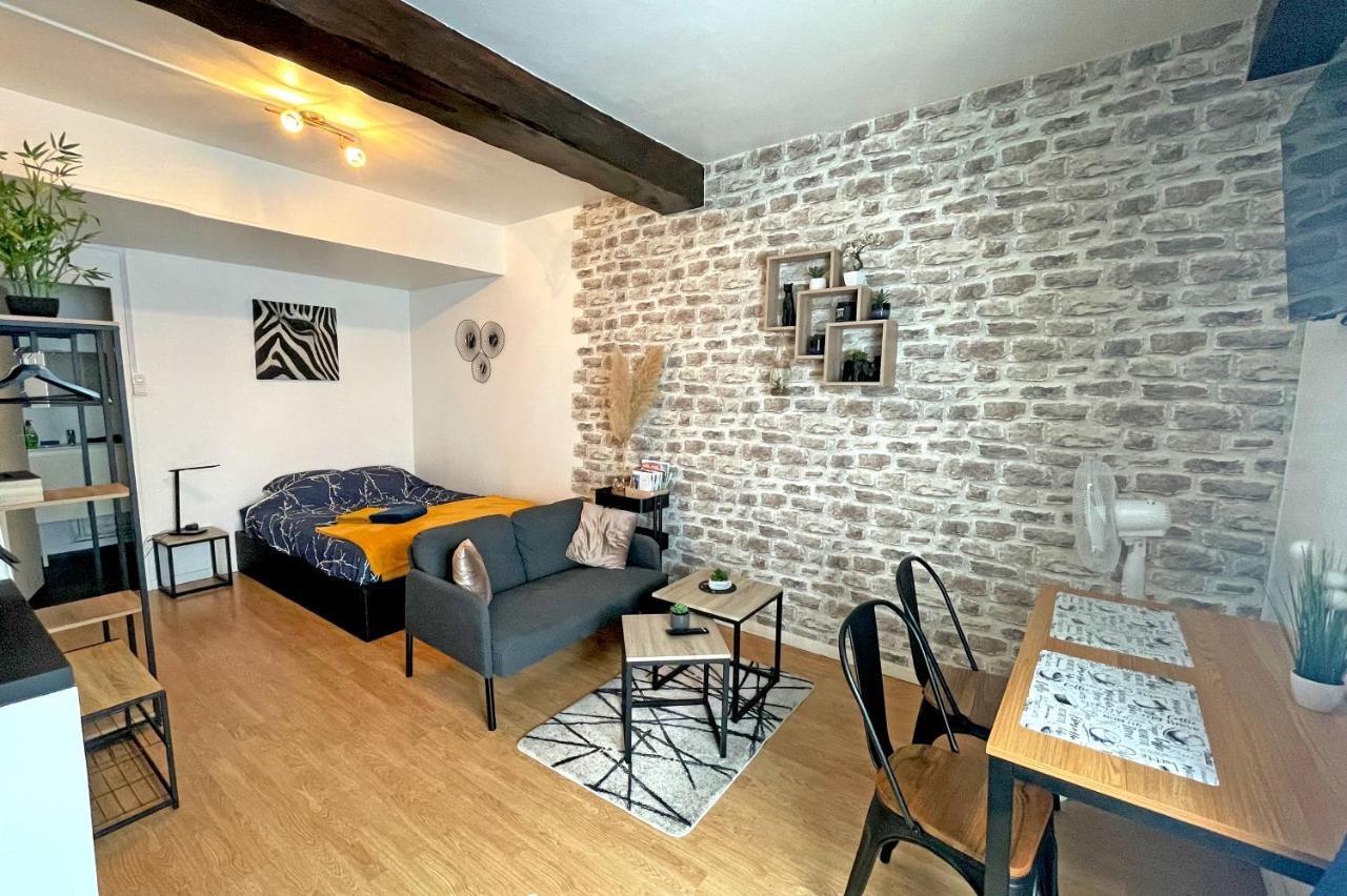Cosy Studio - 50M Du Loing - Hyper-Centre モレ・シュル・ロワン エクステリア 写真